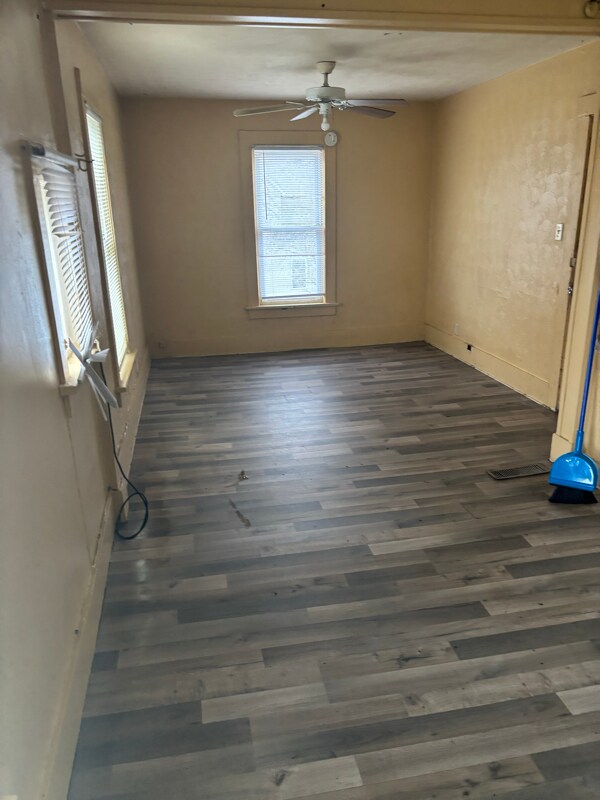 1691 N Edward St Unit 3, Decatur, IL 62526