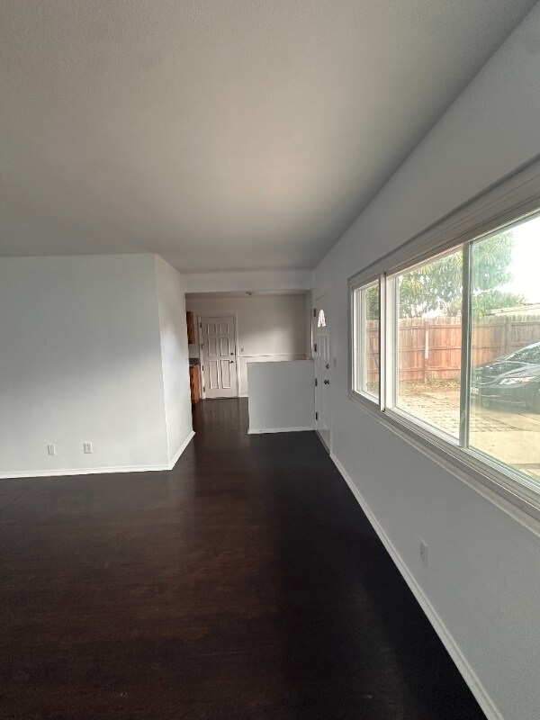 10929 Buford Ave unit 10927 1/2, Inglewood, CA 90304 - photo 4