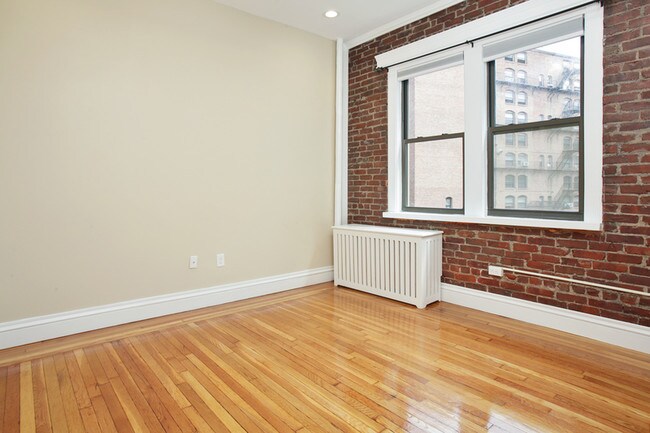 60 Charlesgate E unit 102, Boston, MA 02215 - photo 4