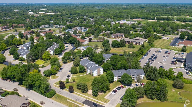 The Fountains, Grand Rapids, MI 49546 - photo 2