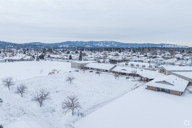Spokane Valley Adventist School sits close to other parks and schools in the neighborhood.