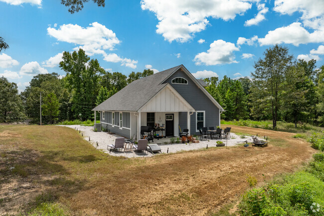 Pearcy homes come in all shapes and sizes.