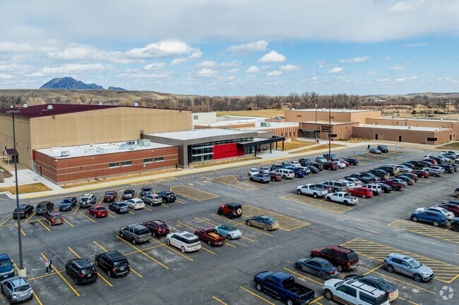 Sturgis Brown High School offers a large  campus for students in Wonderland Homes.
