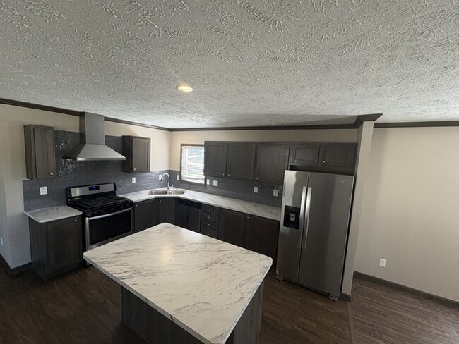 2100 S Scott Blvd, Iowa City, IA 52240 - photo 2