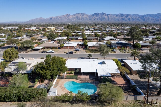 Pools Help Keep Duffy Residents Cool During The Long Summer Months