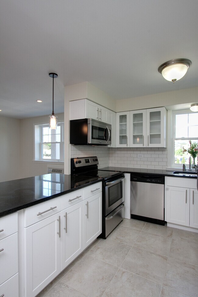 Wayne Manor, Wayne, PA 19087 - photo 7