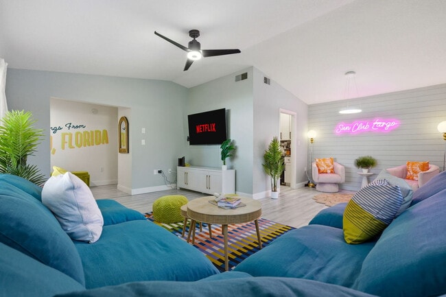 1628 12th St SW unit ID1364130P, Largo, FL 33778 - photo 4