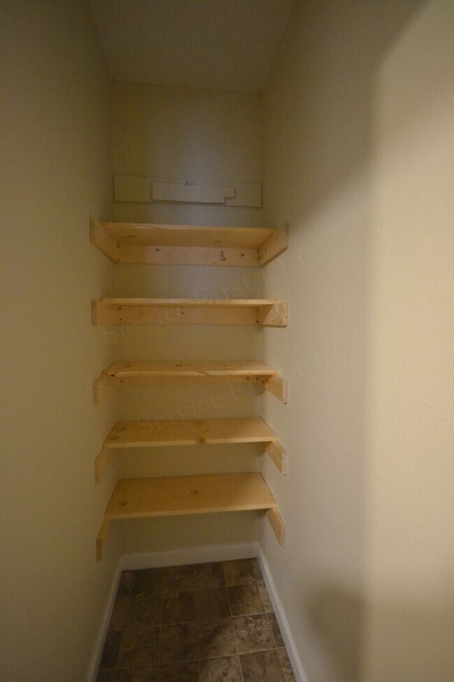 912 N Walnut Ave unit 13, Republic, MO 65738 - photo 5