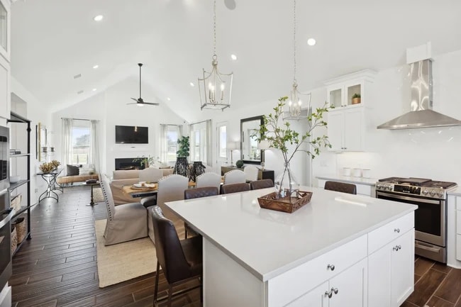 504 Cane Crossing Lake Dr, Sealy, TX 77474 - photo 3