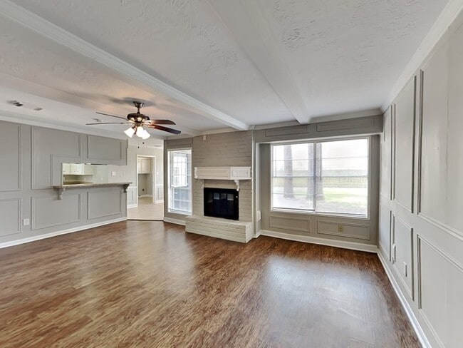 7726-7712 12 Fairway Ln, Humble, TX 77346 - photo 4