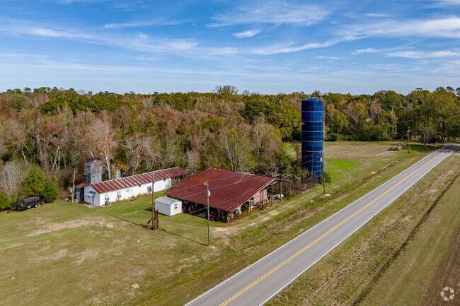 Luckett Farms is a family-run business taking part in community-supported agriculture.