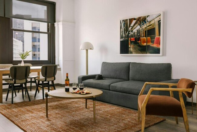 Hotel Houze, Detroit, MI 48226 - photo 2