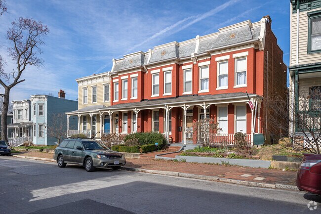 Row houses in Union Hill are seen throughout the neighborhood.