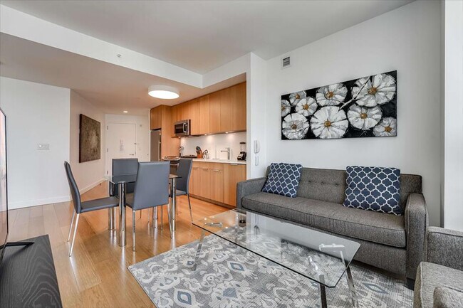 625W W 57th St unit ID1339746P, New York, NY 10019 - photo 3