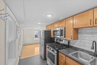 375 St Paul St Unit 7, Burlington, VT 05401
