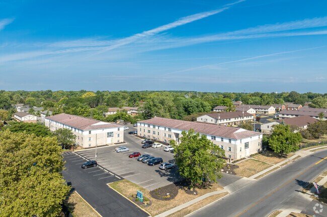 Flats on Tamarack, Columbus, OH 43229 - photo 5