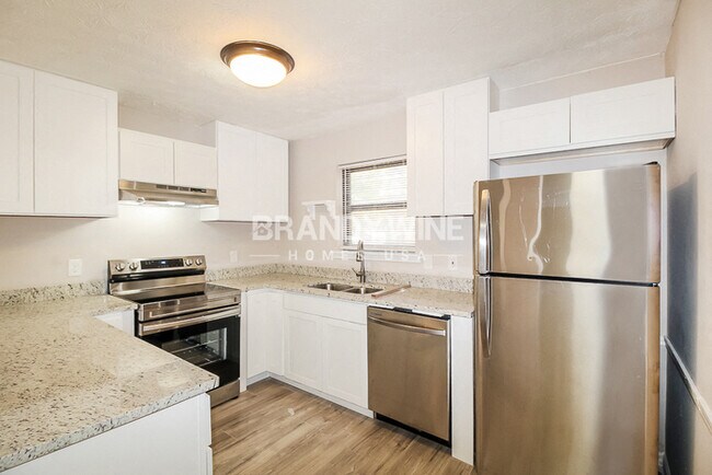 3798 Burnt Leaf Ln SW, Snellville, GA 30039 - photo 7