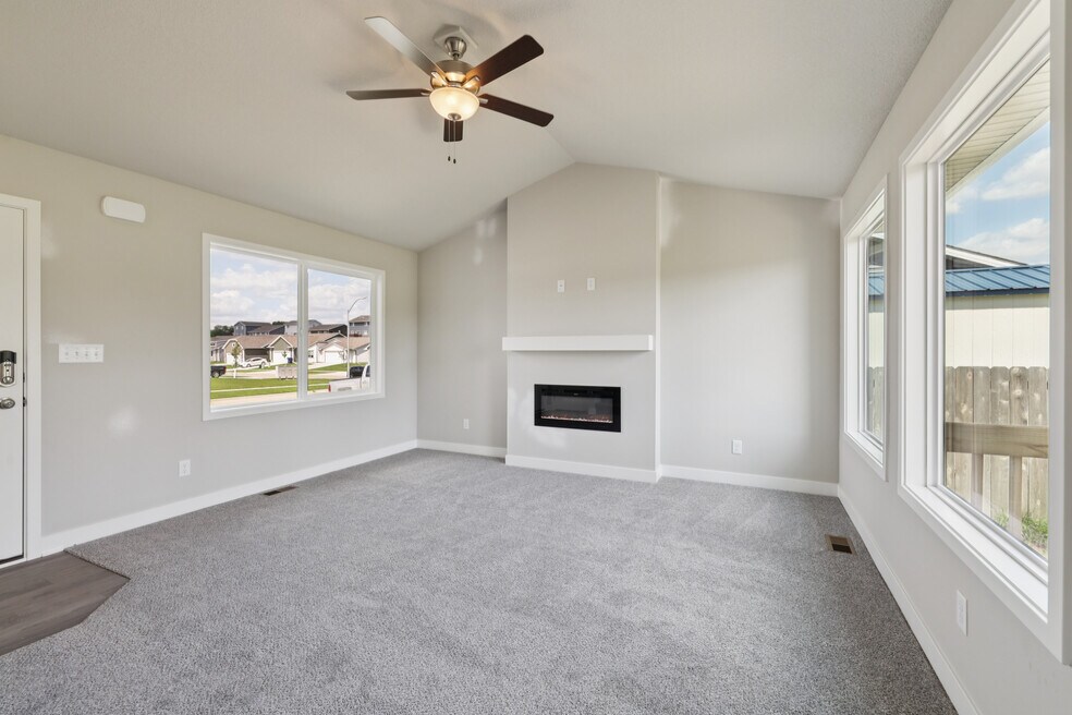 0 Y Ave unit 38620377, Grimes, IA 50111 - photo 1