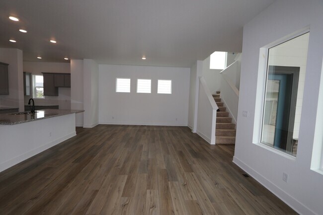 20924 E 62nd Ave, Aurora, CO 80019 - photo 5