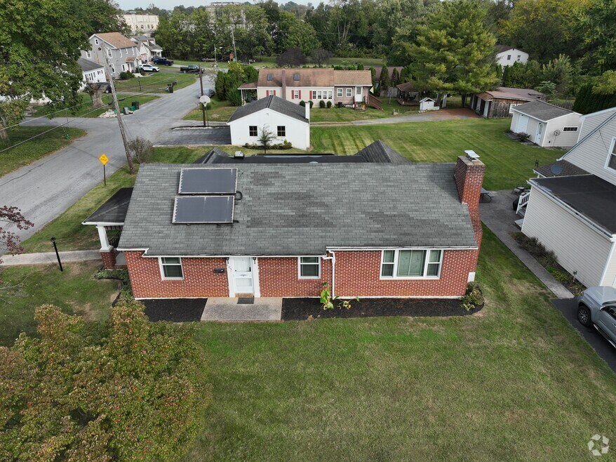 505 Donegal Springs Rd, Mount Joy, PA 17552 - photo 2