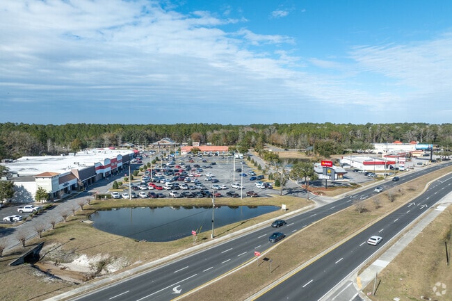 Middleburg is a peaceful place where the county meets the city.