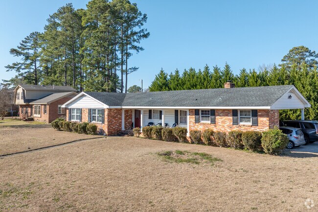 Midcentury style homes are popular options in neighborhoods on the north side of Lumberton.