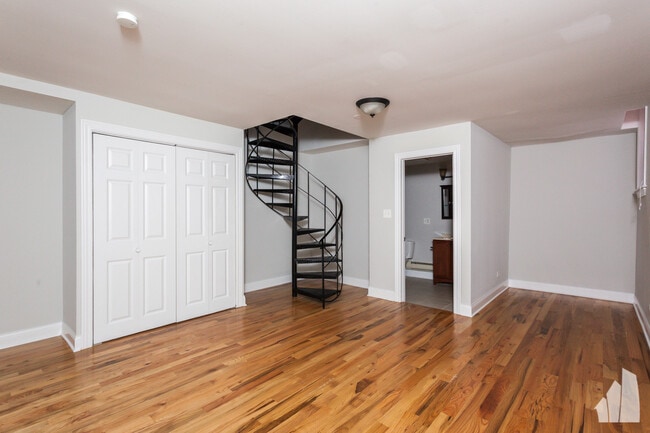 800 W Cornelia Ave unit 110, Chicago, IL 60657 - photo 5