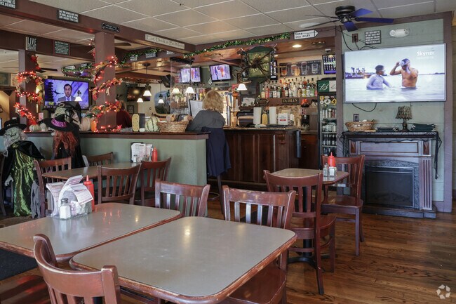 McCarthy's Pub will not disappoint in Belchertown neighborhood.