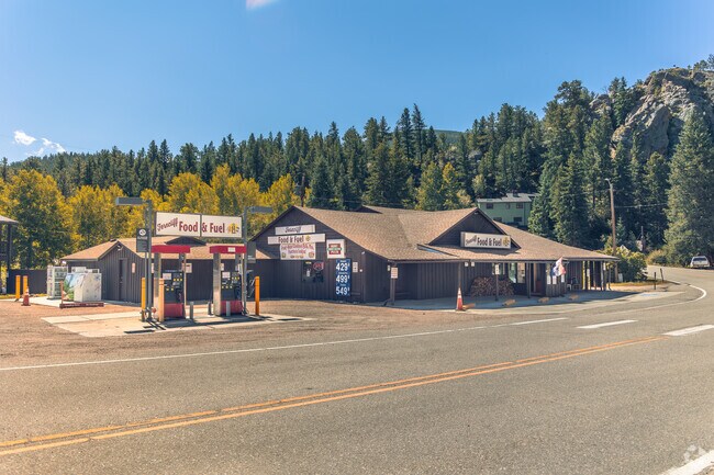 At Ferncliff Food and Fuel, in Allenspark, you can get pizza, snacks and gas.