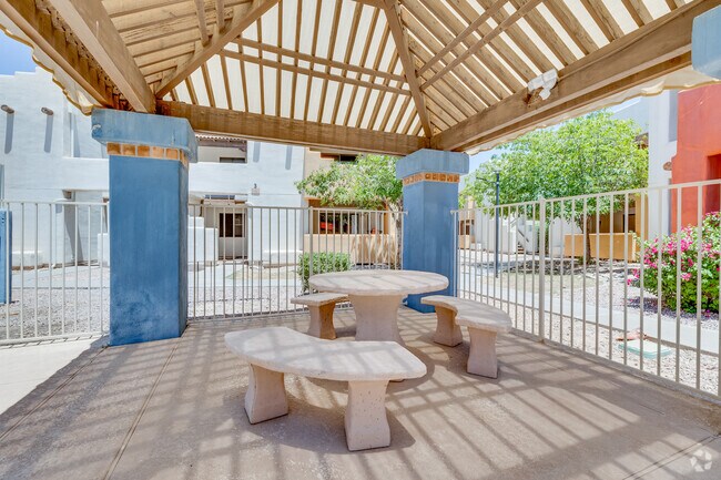 Tempe La Mirage Apartments, Tempe, AZ 85281 - photo 5