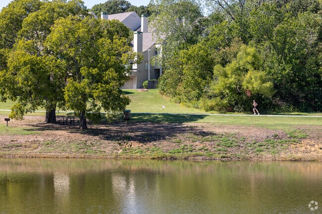 Minshall Park offers residents an beautiful place for runners to exercise.