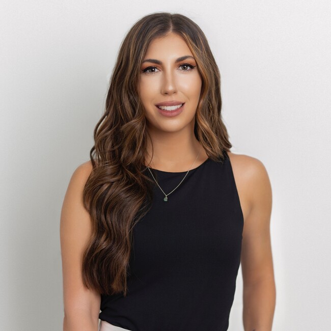 Lauren Rossi Real Estate Agent in Naples, FL Homes
