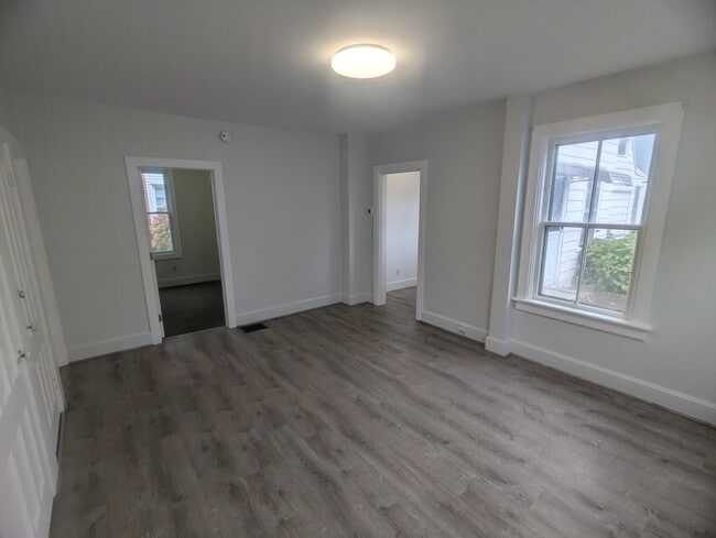 201 Division St unit 201, Bennington, VT 05201 - photo 5