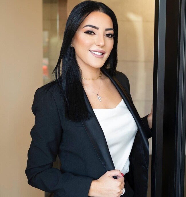 Agent Photo