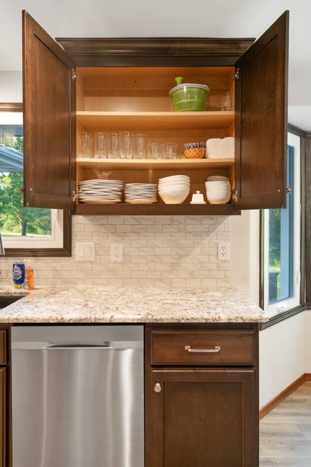 1212 Circle Dr, Green Bay, WI 54313 - photo 6