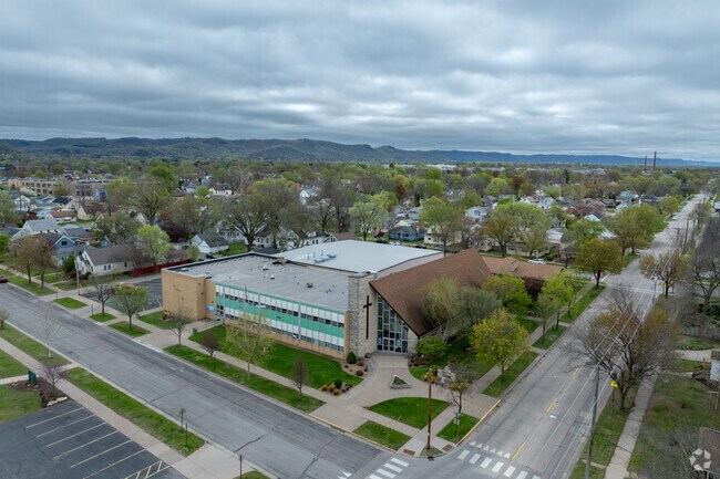 Mt. Calvary-Grace Lutheran School is located in La Crosse, Wisconsin.
