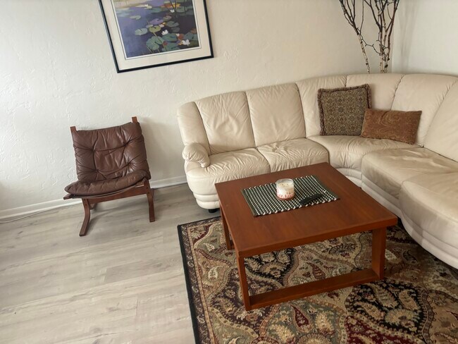 8454 111th St unit 104, Seminole, FL 33772 - photo 2