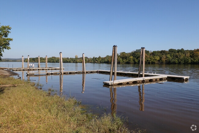 Cromwell Boat Launch is a part of the Connecticut River State Wildlife Area.
