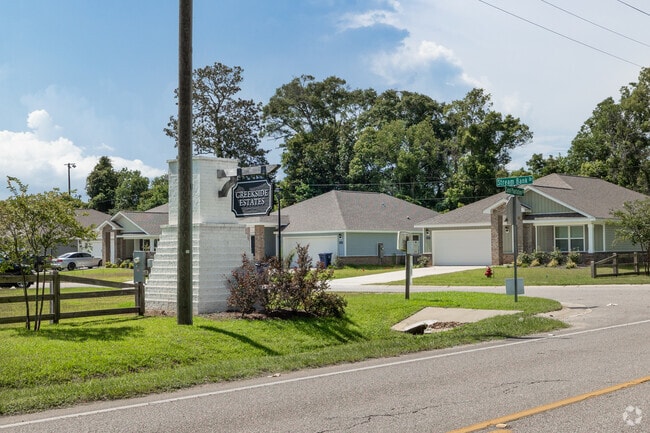 Creekside Estates is a Plantation subdivision featuring newer Craftsman style homes.