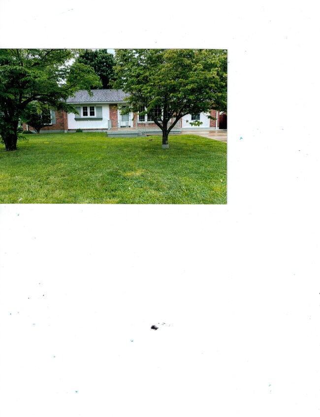 301 Merriwood Pkwy, Hopkinsville, KY 42240