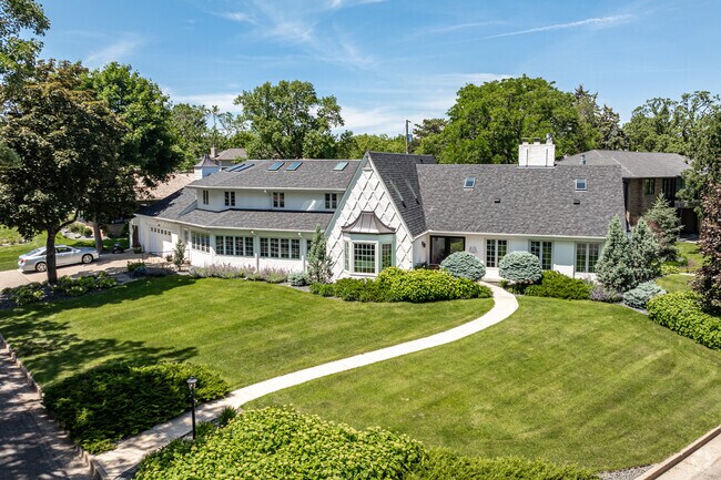 Large stately homes with beautiful yards can be found in Cedar Isles Dean.