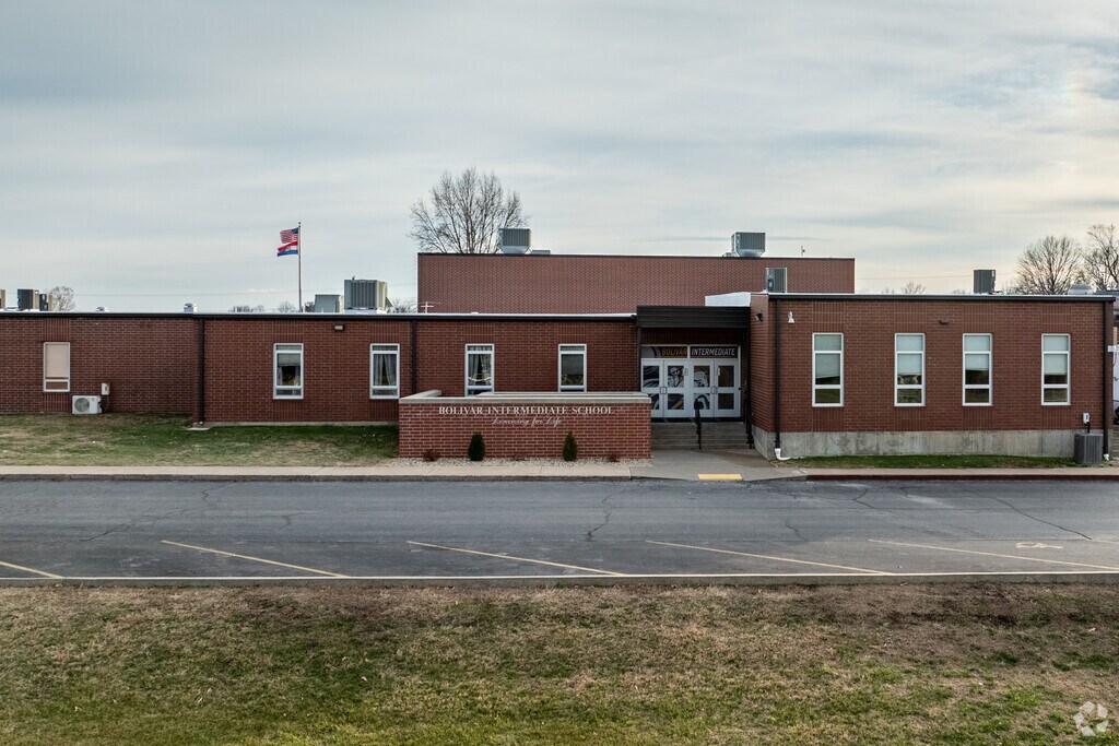 The Bolivar Intermediate School mascot is the Liberators.