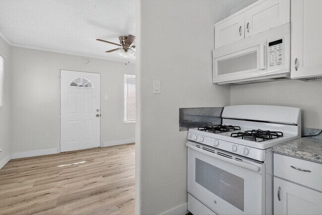2652 E 15th St unit 2652-01, Long Beach, CA 90804 - photo 7