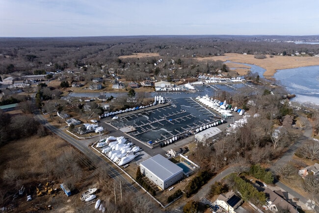 Floral Park Marinas