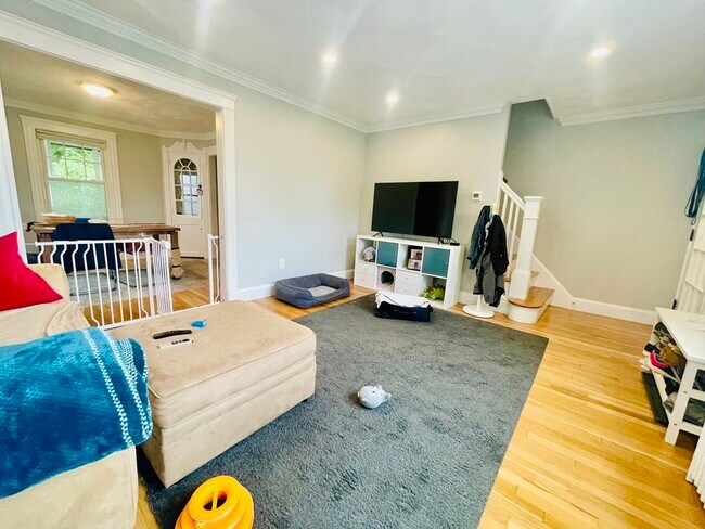 22 Potomac St, West Roxbury, MA 02132 - photo 6