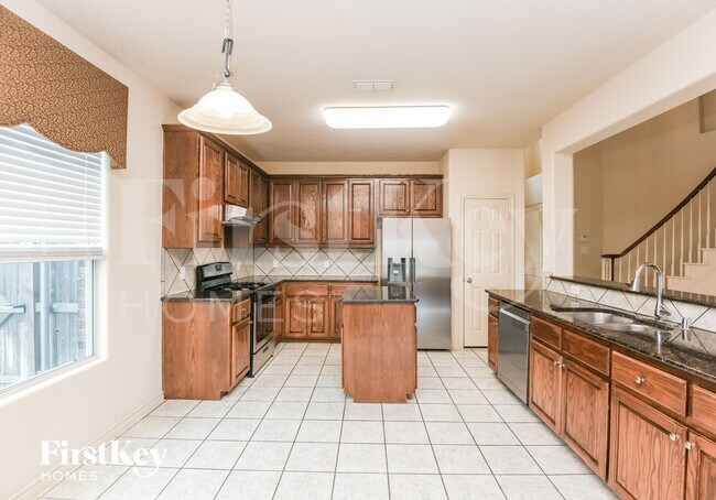1104 Sawmill Pass, Haslet, TX 76052 - photo 6
