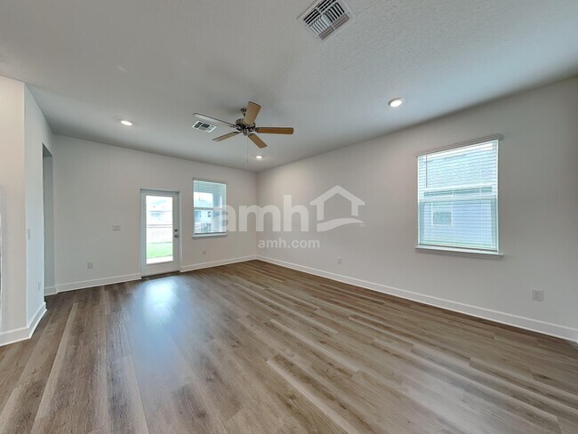 2907 19th Ave W, Bradenton, FL 34205 - photo 5