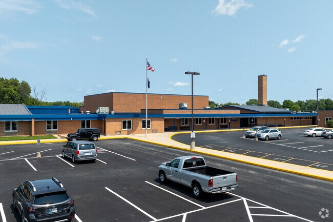 Bon Air Middle School has a 12 to 1 student to teacher ratio.