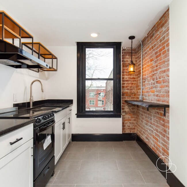 107 Cannon St unit 3, Poughkeepsie, NY 12601 - photo 4