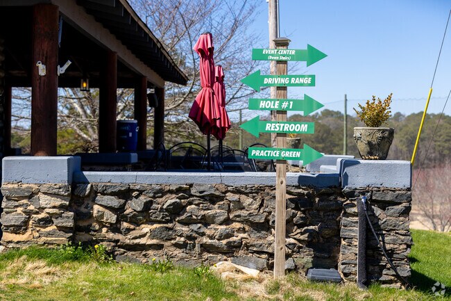 The College Park Golf Course near the Cherry Blossom neighborhood is a great place to work on your swing and play a round of golf.